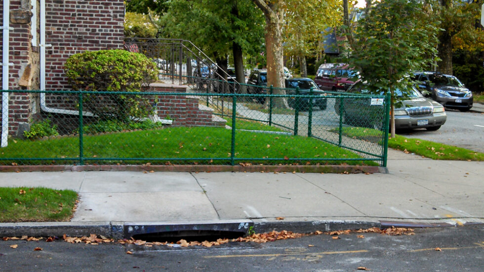 4ft Green Powder-Coated Chain Link Fence